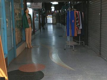 VENTA EN ALQUILER EN GALERIA BAJO FLORES