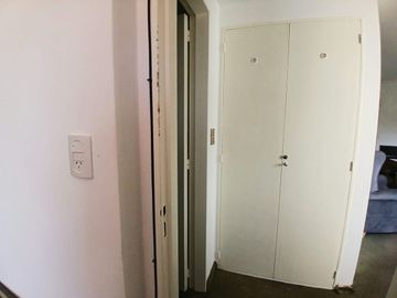 DEPTO 2 AMB.GRANDES ALQUILER- BARRACAS -C/VESTIDOR