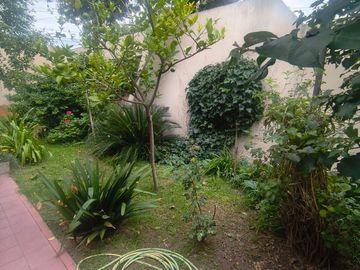 CASA ESQUINA,FRENTE A YPF DE CALLE ALBERDI, GLLÉN