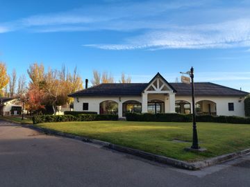 Se vende lote en La Barraca, Guaymallén, Mendoza