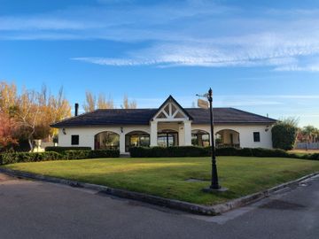 Se vende lote en La Barraca, Guaymallén, Mendoza