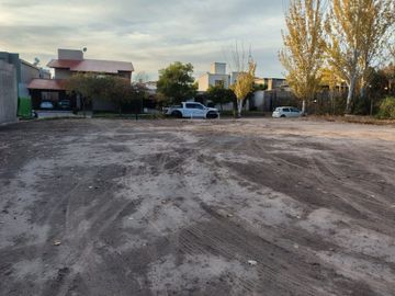Se vende lote en La Barraca, Guaymallén, Mendoza
