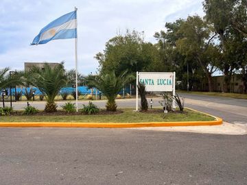 LOTE EN VENTA EN BARRIO SANTA LUCIA PILAR DEL ESTE