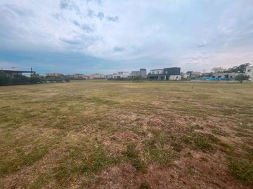 LOTE EN VENTA EN BARRIO SANTA LUCIA PILAR DEL ESTE