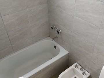 SE VENDE DEPARTAMENTO 2 DORMITORIOS B° CENTRO