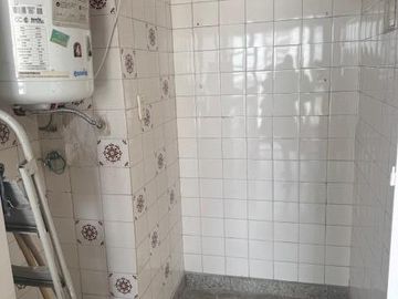 VEMTA DOS AMBIENTES CON BALCON Y LAVADERO .( VENTA CON RENTA)