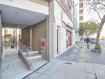 mono ambiente super amplio    - 52m2 - balcón - aire acondicionado - paclard -  amenities