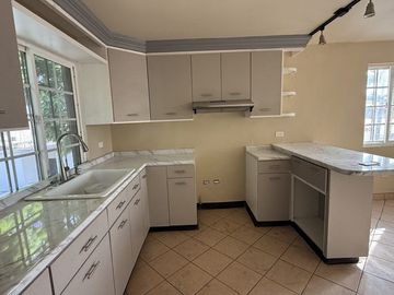 Se renta departamento de 3 recámaras en Fortín de las Flores, Tijuana