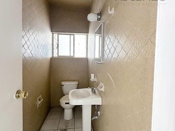 Oportunidad¡¡ Venta en San Felipe | Inversión, Oficinas o Casa Habitación