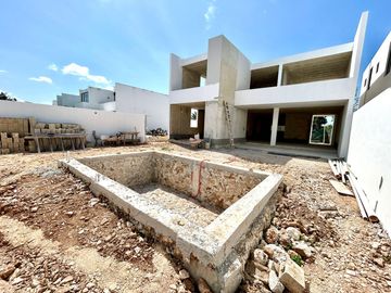 Casa en venta en privada Zentura en Cholul Yucatan