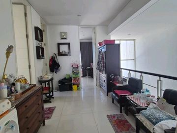 Pakuwon Indah Lisbon dekat Pakuwon Mall