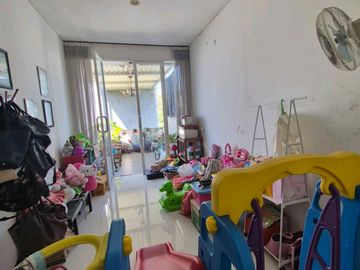 Pakuwon Indah Lisbon dekat Pakuwon Mall