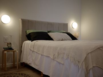 VENTA RICCHIERI 1400, CASA 3 DORMIT + comodin, 3 baños, cochera, patio y piscina.