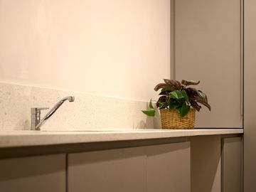 VENTA RICCHIERI 1400, CASA 3 DORMIT + comodin, 3 baños, cochera, patio y piscina.