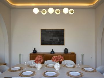 VENTA RICCHIERI 1400, CASA 3 DORMIT + comodin, 3 baños, cochera, patio y piscina.