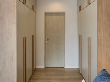 VENTA SARMIENTO 2300 CASA EN DOS PLANTAS 3 DORMITORIOS, 3 BAÑOS CON COCHERA Y PISCINA