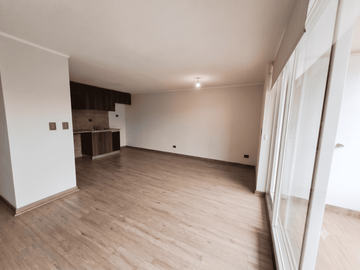Arriendo Departamento en La Florida / Amplia Terraza