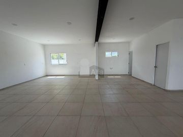 Local comercial en renta en Milenio 3a. Sección, Querétaro, Querétaro