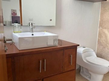 Casa Residencial en Venta en Fraccionamiento Villantigua, San Luis Potosi