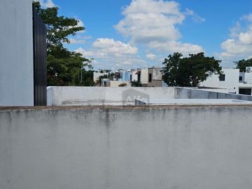 Casa en venta en cerrada Santa Fe, Mérida, Yucatán.