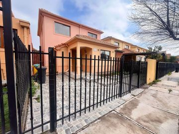 CÓMODA CASA EN CIUDAD DE LOS VALLES - PUDAHUEL