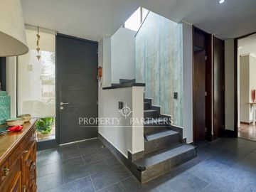 Casa moderna en excelente estado en Condominio de Piedra Roja