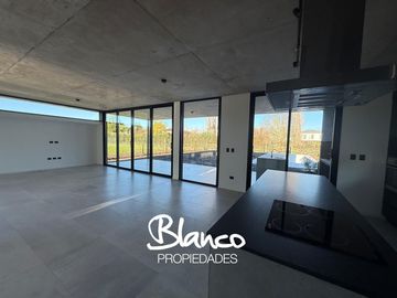 Casa en Venta en Los Cardos, Manuel Alberti, Pilar, G.B.A. Zona Norte, Argentina