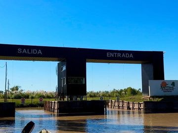 Lote Barrio Nautico Albardón con Muelle y pergola