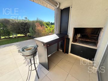 Departamento en venta PB con jardín en El Palmar, Nordelta