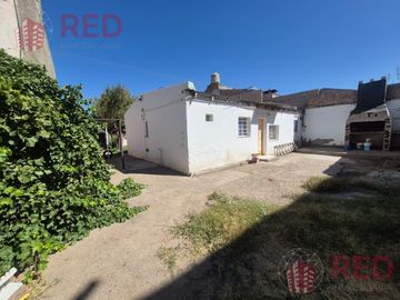 Vende Casa de 3 dormitorios en Neuquén.