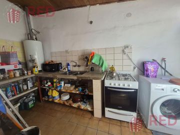 Vende Casa de 3 dormitorios en Neuquén.