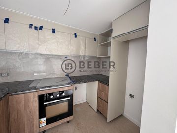 Semipiso en venta con balcón a estrenar La Perla