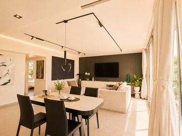 Venta Excelente Departamento 4 amb/2 cocheras/2 Bauleras,  en Puerto Escondido. Nordelta.