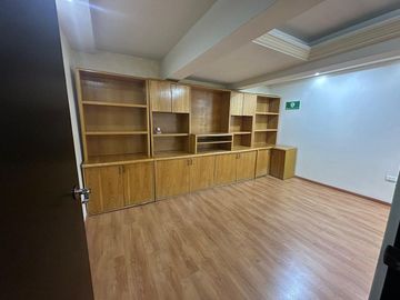 Oficina Comercial a la Venta en Cintermex, Monterrey