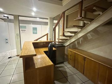 Oficina Comercial a la Venta en Cintermex, Monterrey