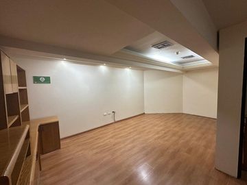 Oficina Comercial a la Venta en Cintermex, Monterrey