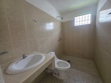 CASA EN VENTA DE UNA PLANTA EN CAUCEL MERIDA YUCATAN