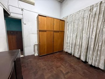 PH 4 AMBIENTES AL FRENTE C/ ENTRADA INDEPENDIENTE Y PATIO – FLORES NORTE