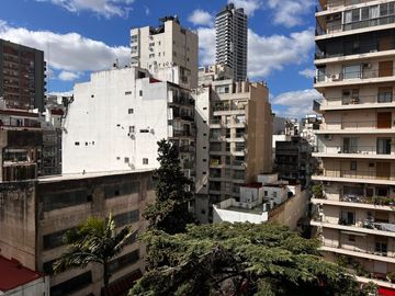 Departamento en Venta  de 3 ambientes con balcón y dependencias en Las Cañitas, Palermo