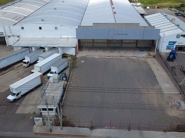Nave Industrial y Comercial sobre Carretera 45 Norte 4,234 m²