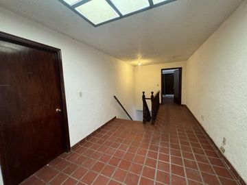 Casa en Venta, Lomas del Olivo, 4 Recámaras