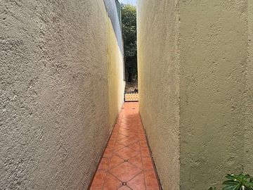 Casa en Venta, Lomas del Olivo, 4 Recámaras