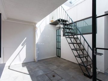 VENTA RESIDENCIA CON 5 TERRAZAS , JARDIN , EN LOMAS DE BELLAVISTA