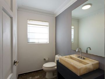 VENTA RESIDENCIA CON 5 TERRAZAS , JARDIN , EN LOMAS DE BELLAVISTA