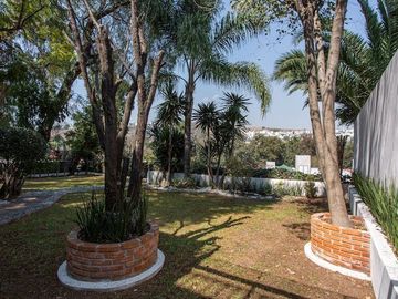 VENTA RESIDENCIA CON 5 TERRAZAS , JARDIN , EN LOMAS DE BELLAVISTA