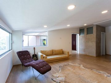 VENTA RESIDENCIA CON 5 TERRAZAS , JARDIN , EN LOMAS DE BELLAVISTA