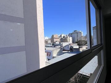 Monoambiente Equipado A Estrenar - Apto Profesional / Vivienda - Varela al 300