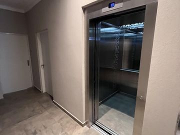 Monoambiente Equipado A Estrenar - Apto Profesional / Vivienda - Varela al 300