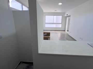 Monoambiente Equipado A Estrenar - Apto Profesional / Vivienda - Varela al 300