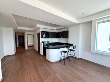 MODERNO DEPARTAMENTO SEMI AMUEBLADO EN RENTA CON VISTA AL LAGO EN JURIQUILLA